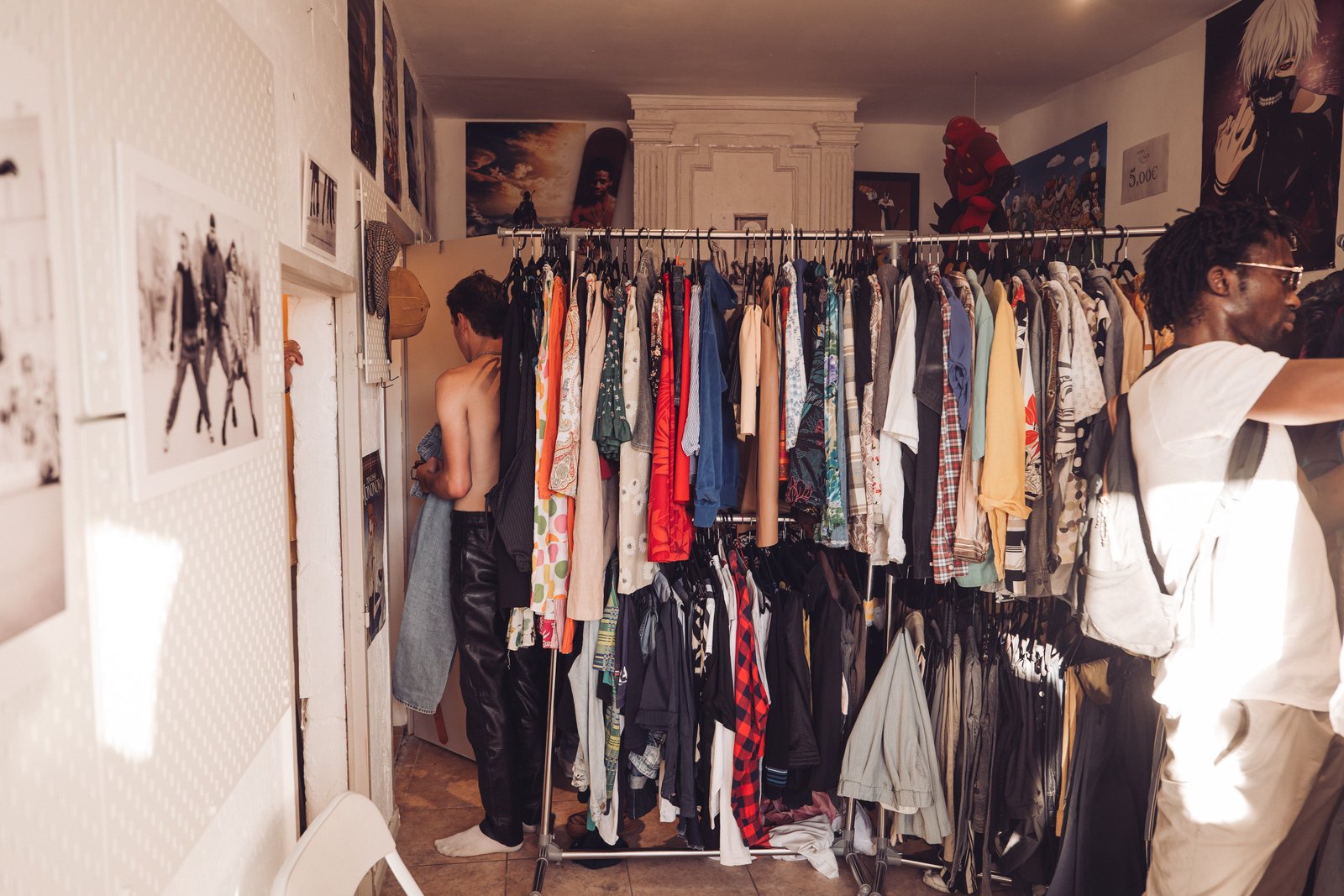 Photo d'un défilé sur Arles, prise par LefingerJames photographe pro