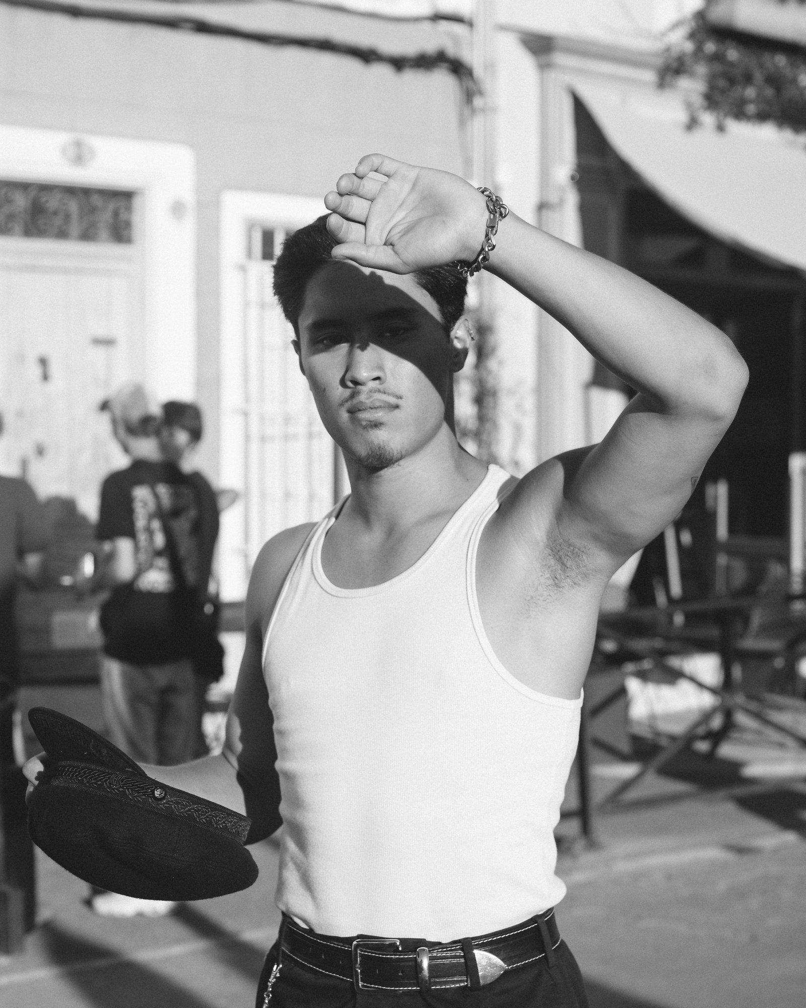 Photo d'un défilé sur Arles, prise par LefingerJames photographe pro